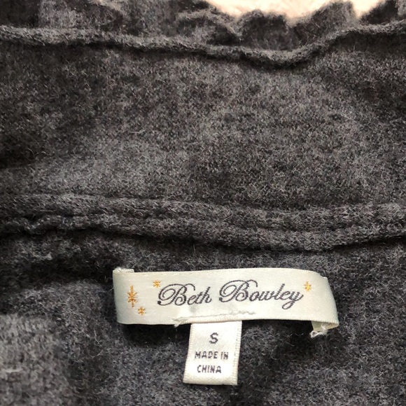 100% wool sweater cardigan grey Size Small, Like new condition - Picture 12 of 16